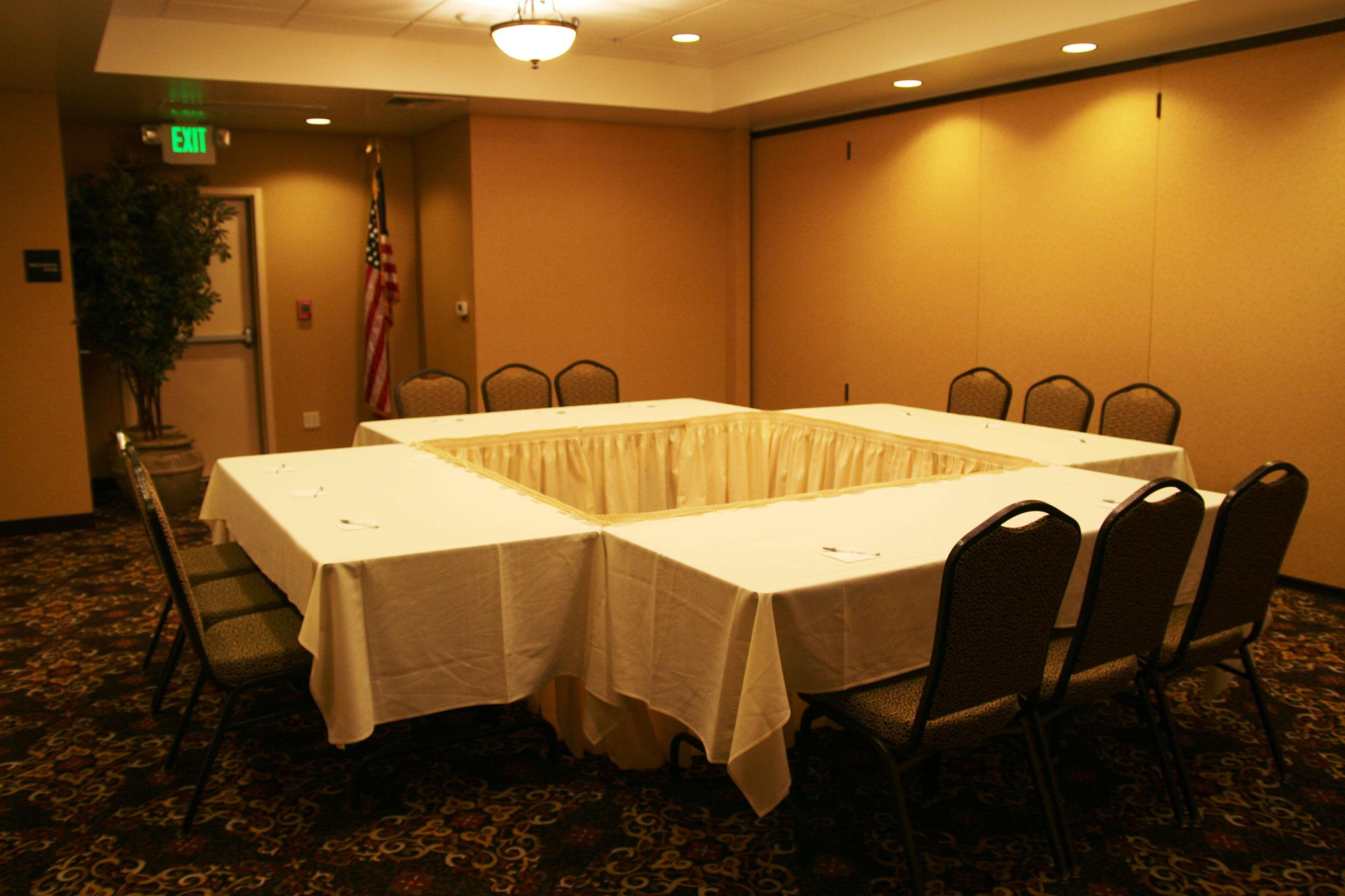 Hampton Inn & Suites Lodi Business foto