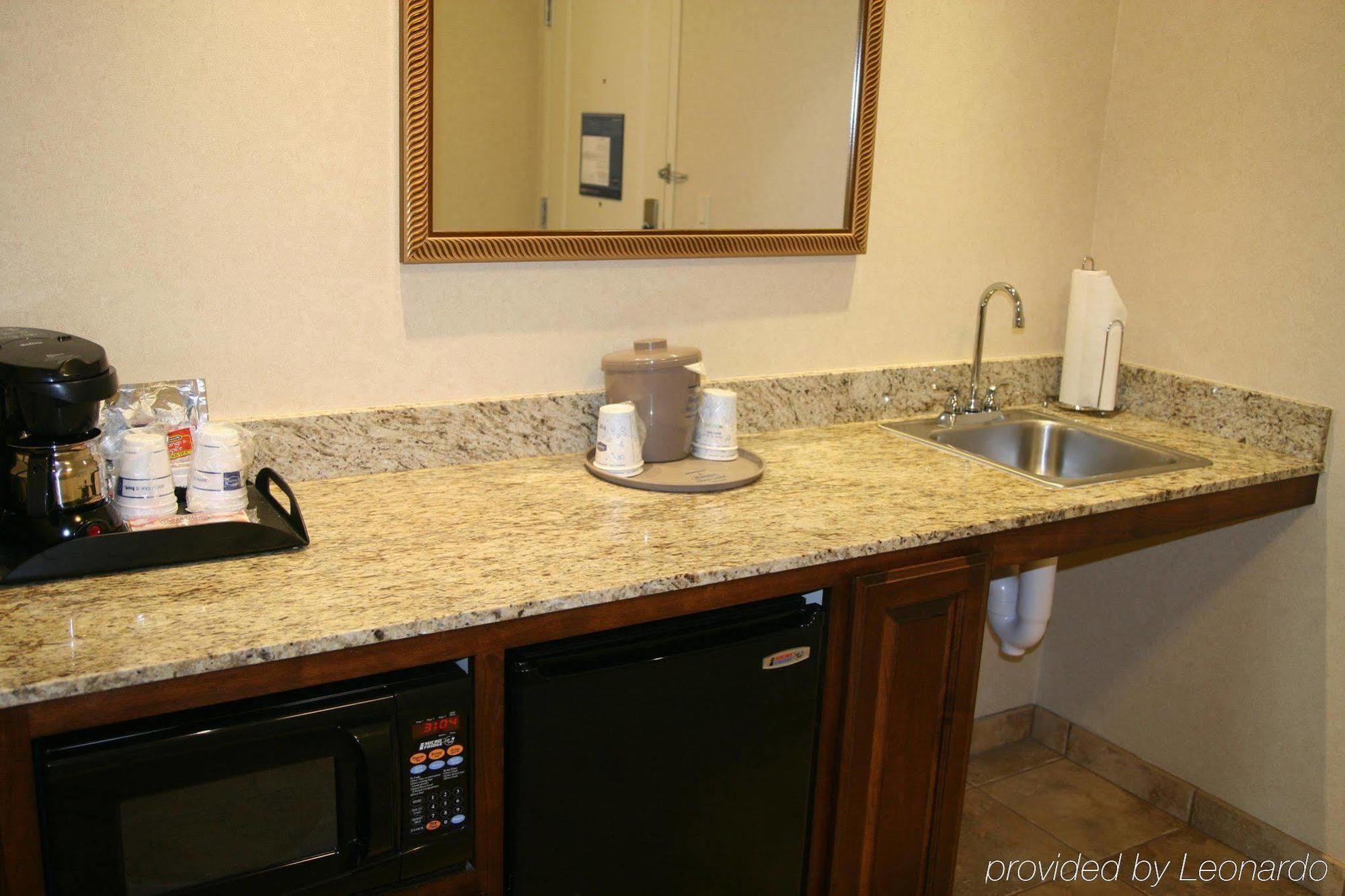 Hampton Inn & Suites Lodi Zimmer foto